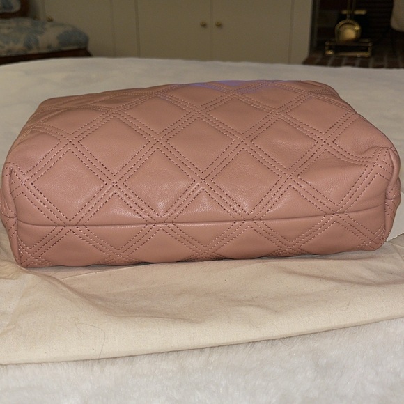 👛Tory Burch Fleming Soft Convertible Shoulder Bag: Pink Moon Leather/Chain👛 - Picture 10 of 17